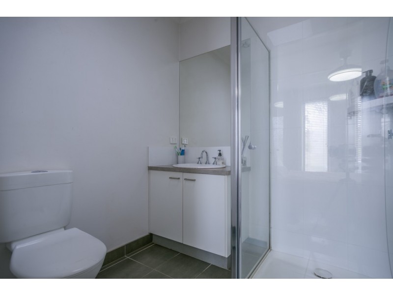 5 Oxley Bend, Alfredton VIC 3350