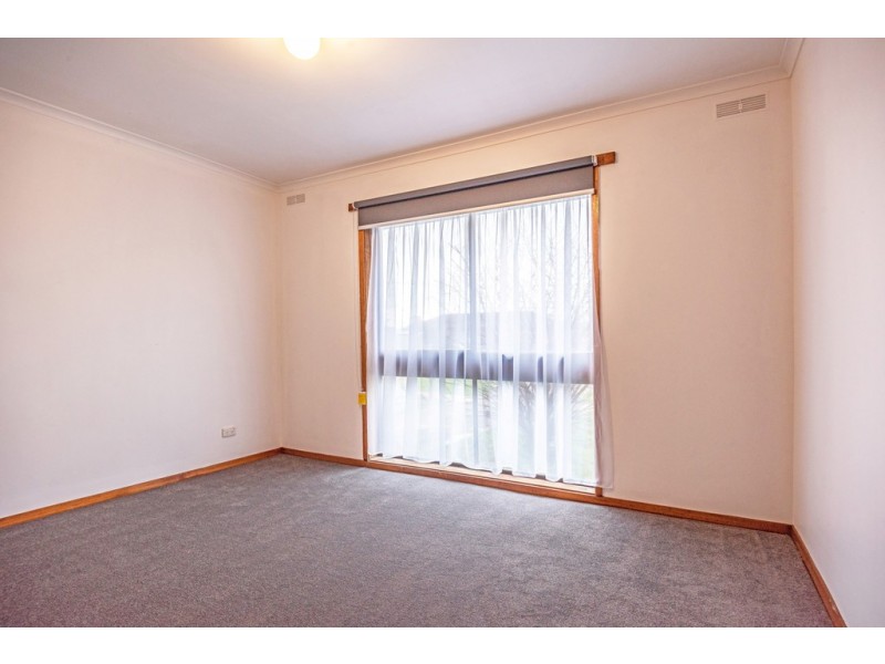 4 Bala Street, Sebastopol VIC 3356