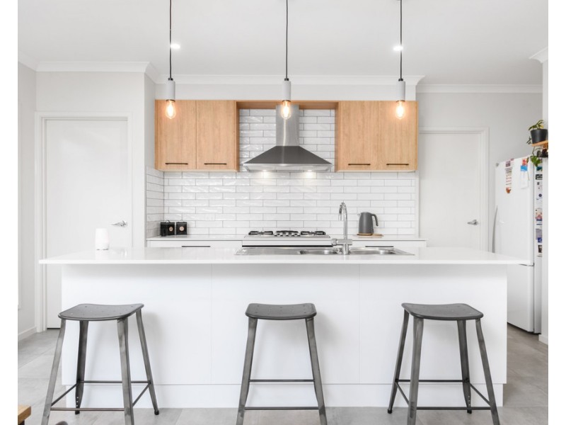 97 Ascot Gardens Drive, Delacombe VIC 3356