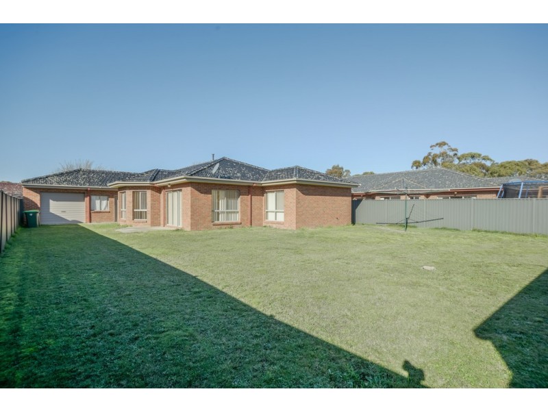 6 Wallace Place, Alfredton VIC 3350