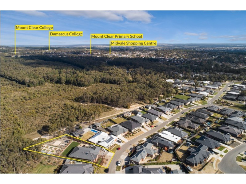 15 Greenhaven Court, Mount Clear VIC 3350