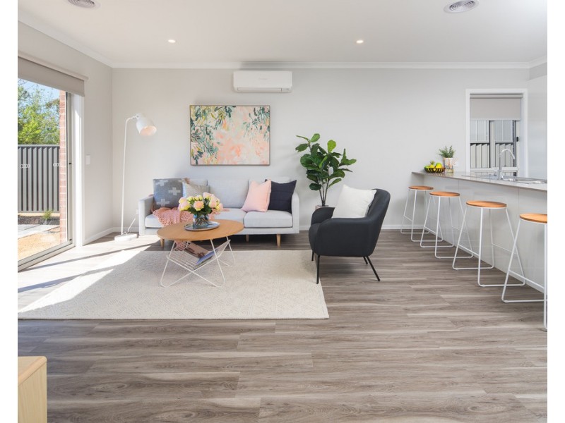 17/10 Bells Lane, Brown Hill VIC 3350