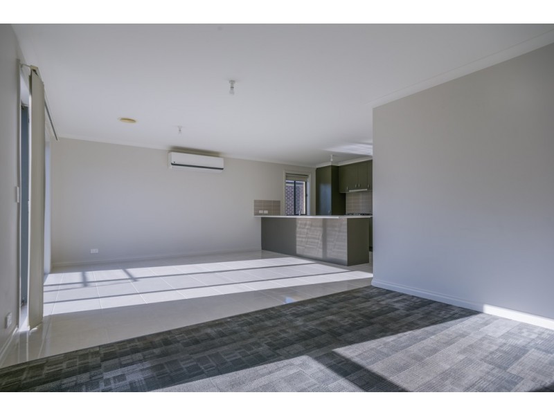 26 McDonald Drive, Mitchell Park VIC 3355