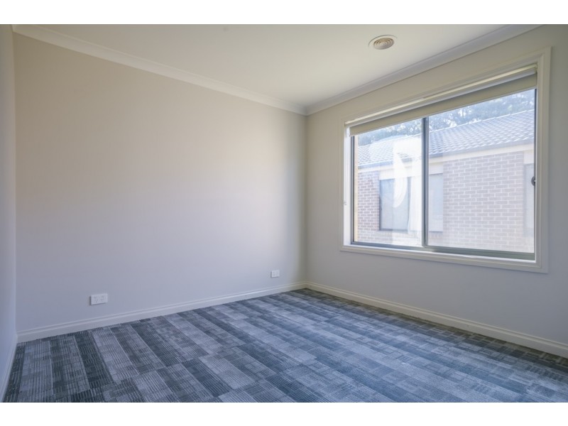 26 McDonald Drive, Mitchell Park VIC 3355