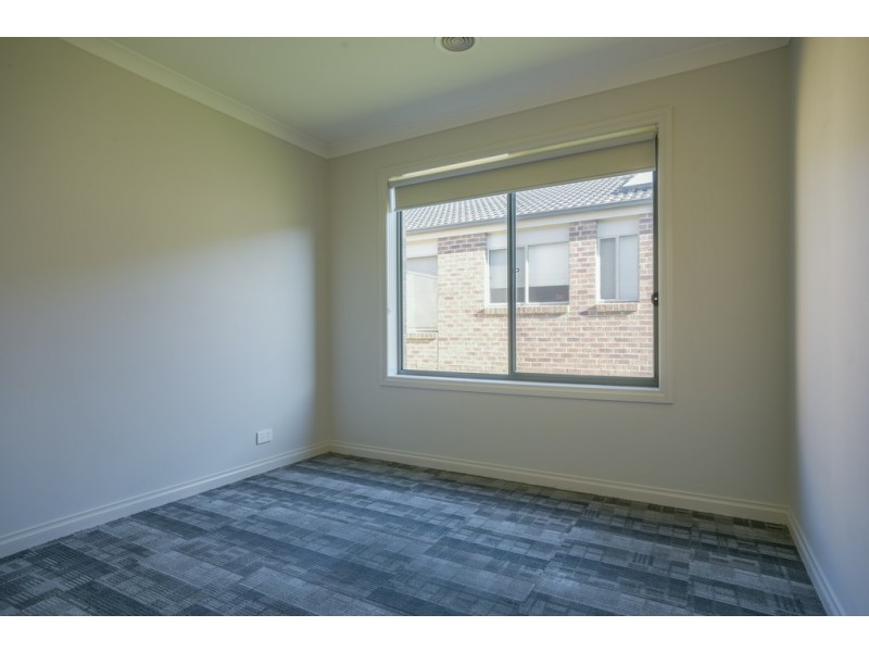 26 McDonald Drive, Mitchell Park VIC 3355