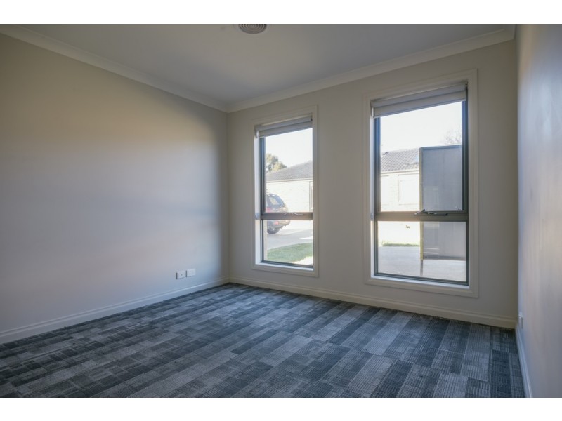 26 McDonald Drive, Mitchell Park VIC 3355