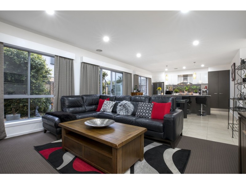 17 Balanada Close, Alfredton VIC 3350