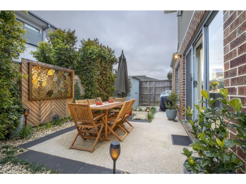 17 Balanada Close, Alfredton VIC 3350