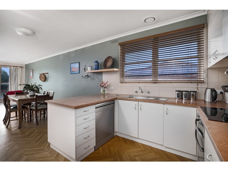 7 Sherwood Street, Wendouree VIC 3355