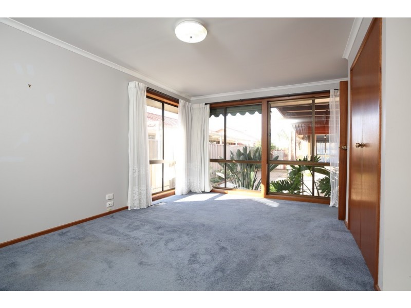 15 Shaw Avenue, Wendouree VIC 3355