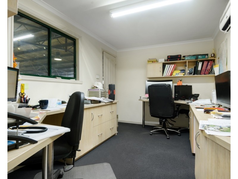 24 Old Creswick Road, Wendouree VIC 3355