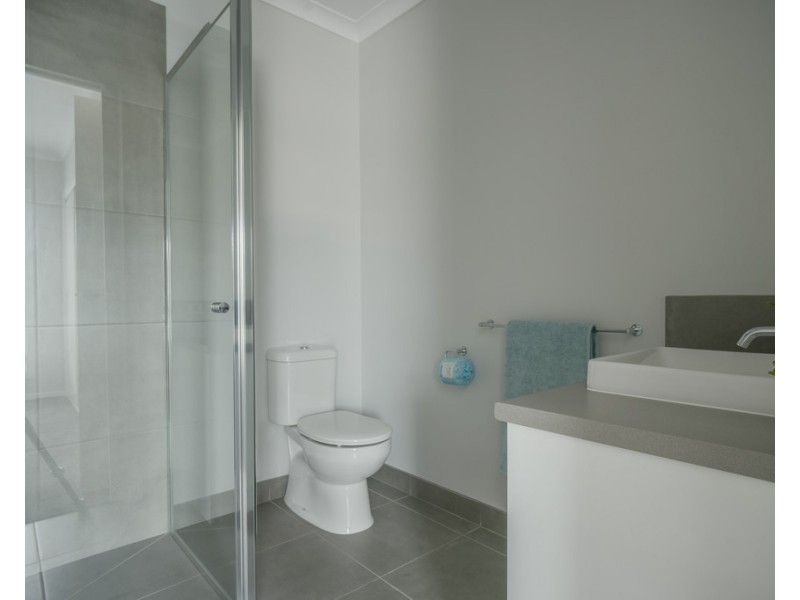 3/7a Spencer Street, Canadian VIC 3350