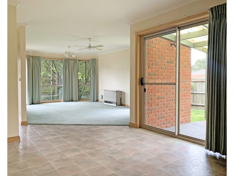 33 Recreation Road, Mount Clear VIC 3350