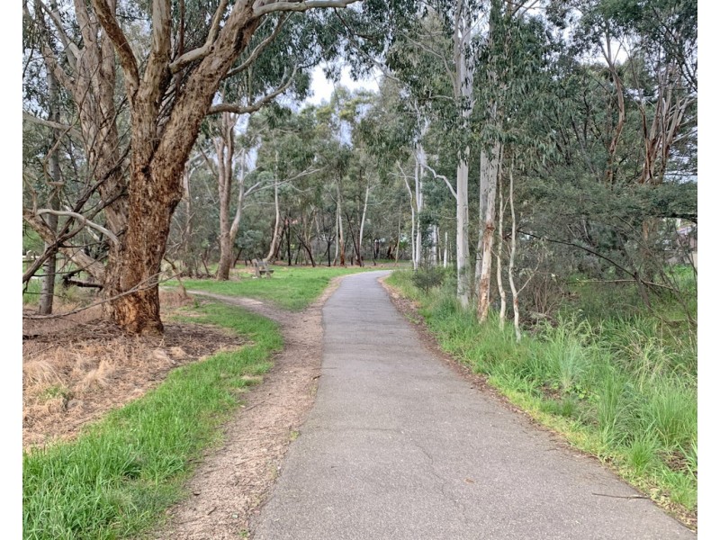 33 Recreation Road, Mount Clear VIC 3350