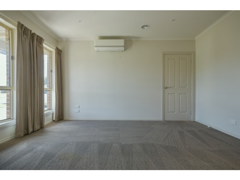 26 Westcliffe Crescent, Sebastopol VIC 3356