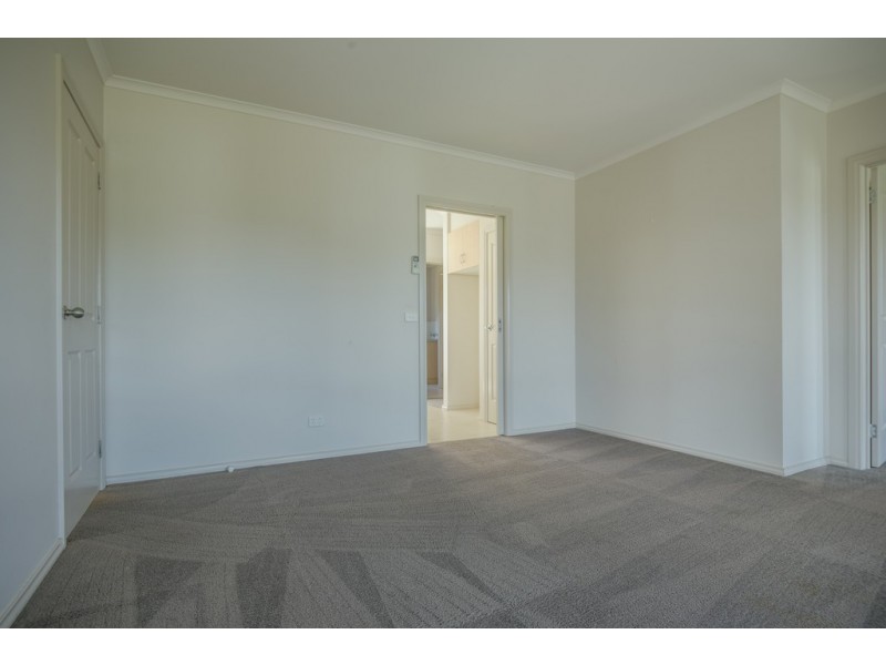 26 Westcliffe Crescent, Sebastopol VIC 3356