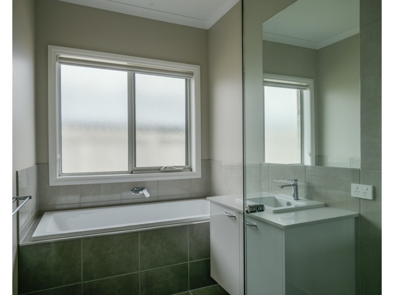 22 Evergreen Drive, Alfredton VIC 3350