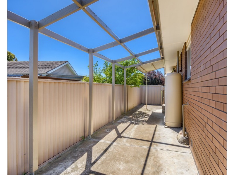 11 Maude Street, Wendouree VIC 3355