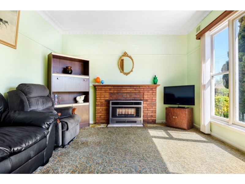 13 Fisher Street, Wendouree VIC 3355