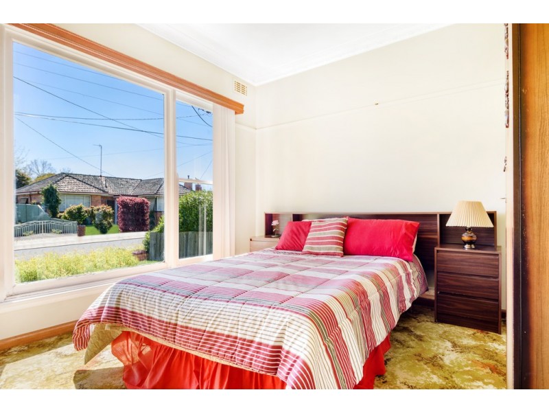 13 Fisher Street, Wendouree VIC 3355