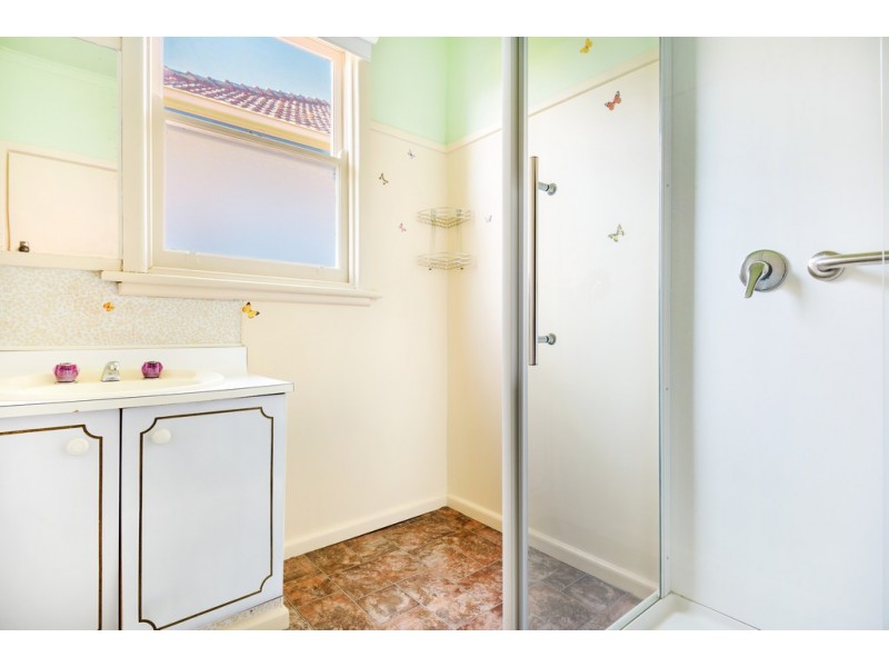 13 Fisher Street, Wendouree VIC 3355