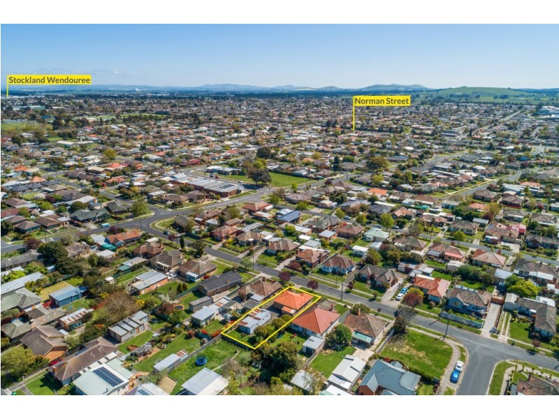 13 Fisher Street, Wendouree VIC 3355