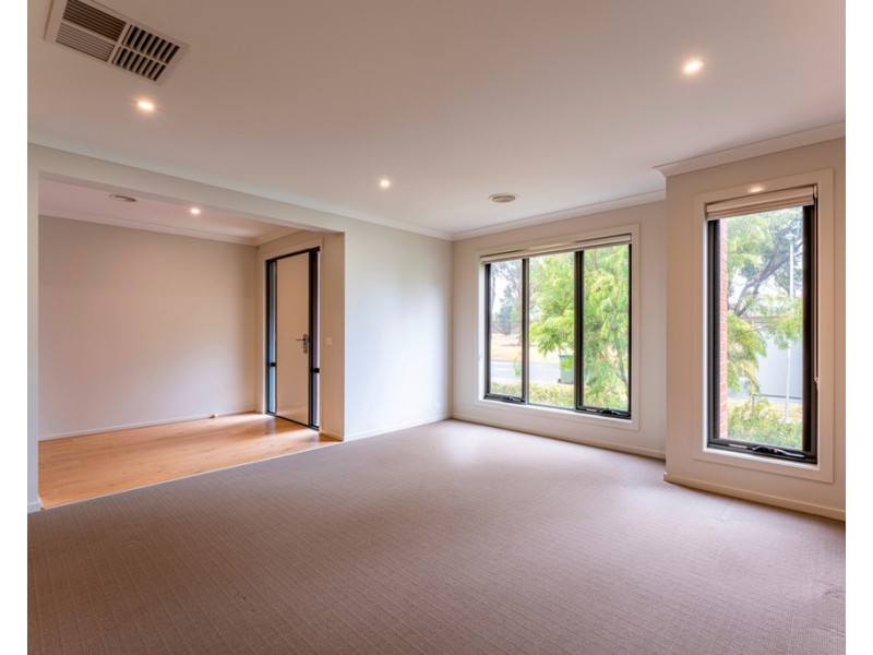 15 Portsea Street, Alfredton VIC 3350