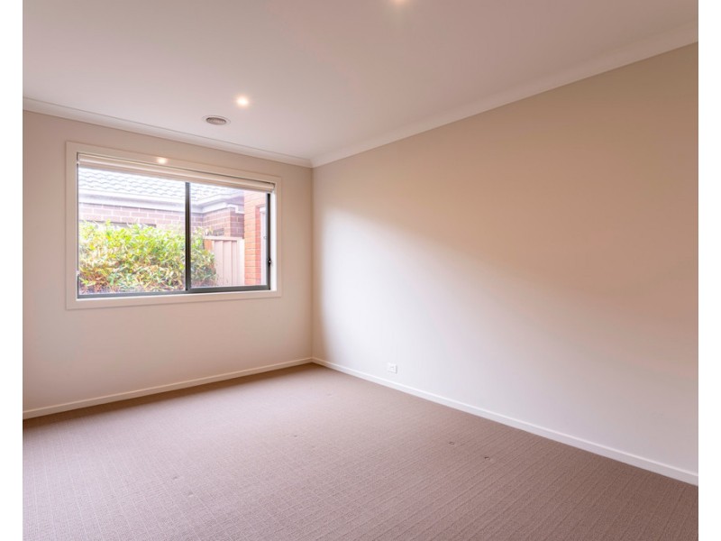 15 Portsea Street, Alfredton VIC 3350