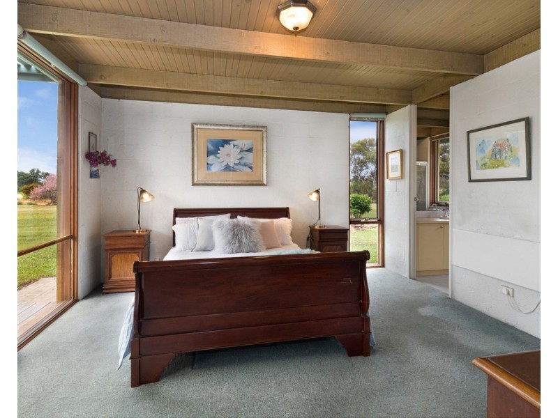 36 Crespigny Street, Talbot VIC 3371