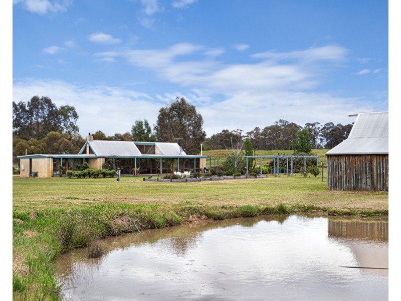 36 Crespigny Street, Talbot VIC 3371