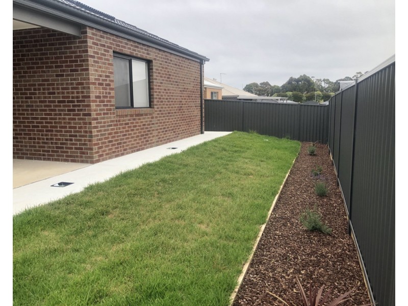 17 Newmarket Terrace, Miners Rest VIC 3352