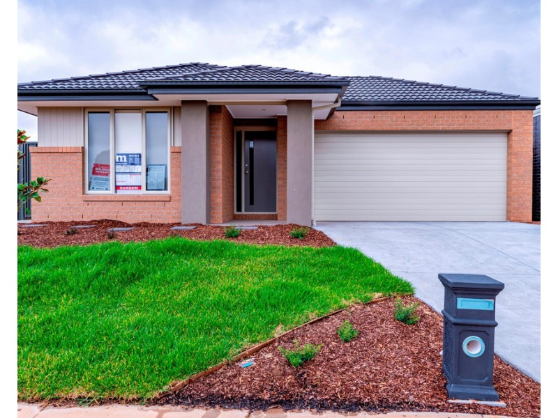44 Arranmore Drive, Miners Rest VIC 3352