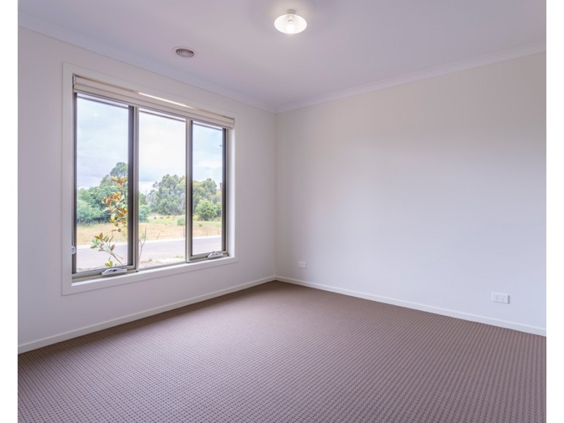 44 Arranmore Drive, Miners Rest VIC 3352