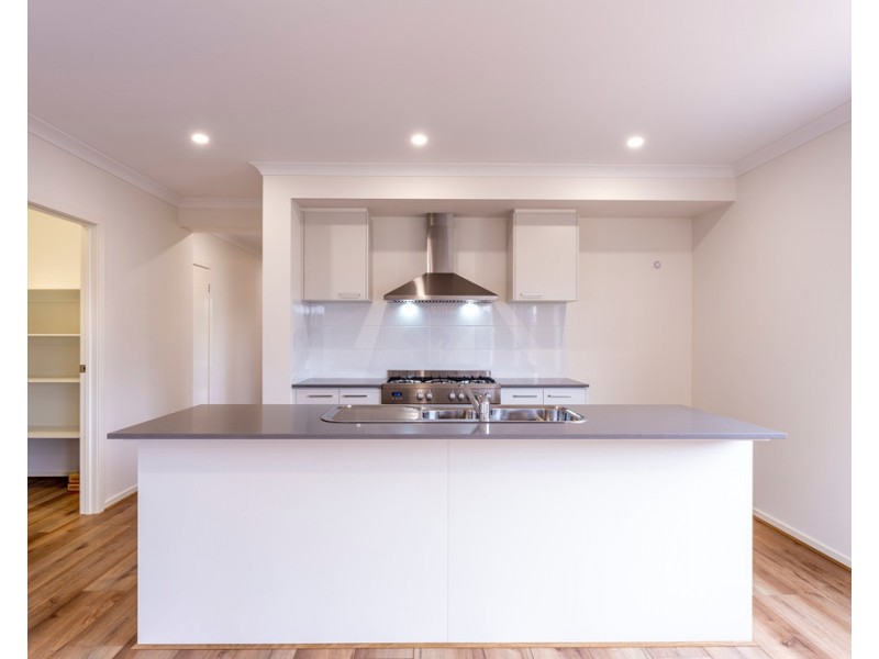 44 Arranmore Drive, Miners Rest VIC 3352