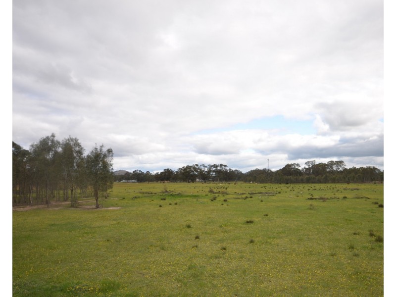 CA 260 Ararat – St Arnaud Road, Navarre VIC 3384