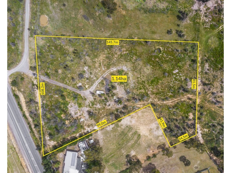 212 Whitehorse Road, Mount Clear VIC 3350