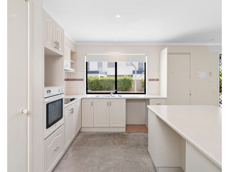 4 Atrium Drive, Ballarat North VIC 3350