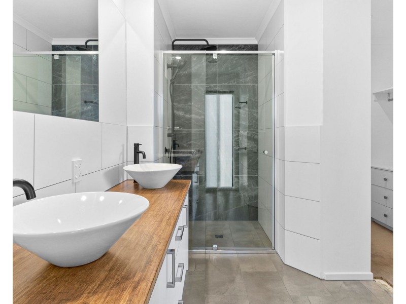 4 Atrium Drive, Ballarat North VIC 3350