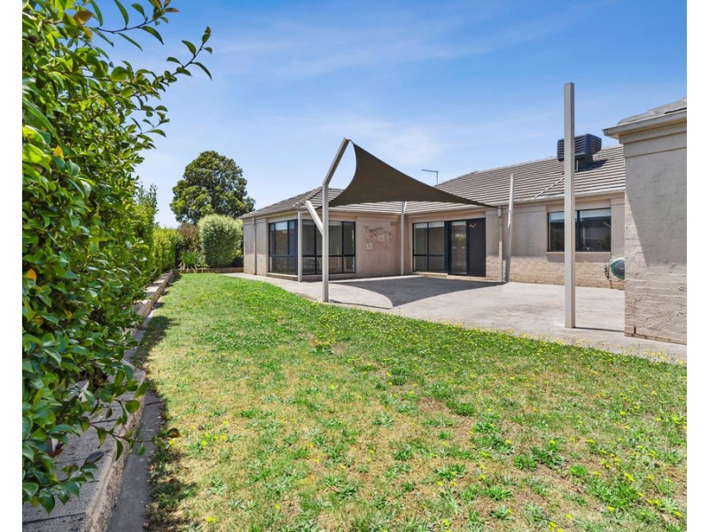 4 Atrium Drive, Ballarat North VIC 3350