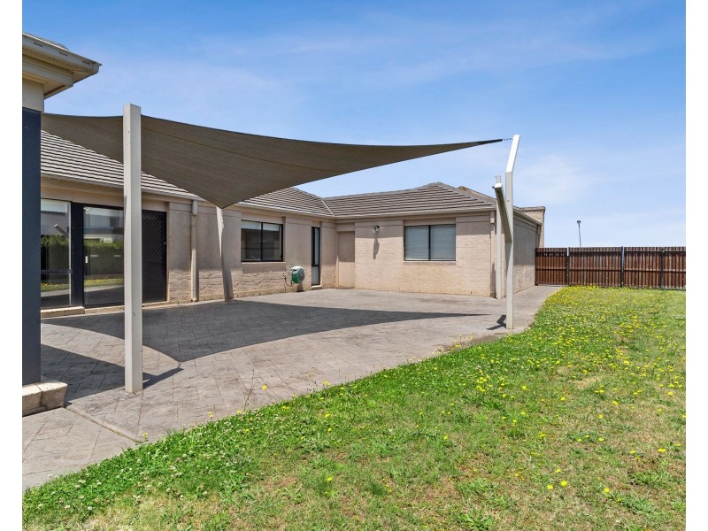 4 Atrium Drive, Ballarat North VIC 3350