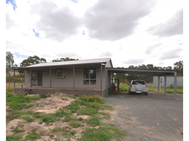 88 Green Street, Elmhurst VIC 3469