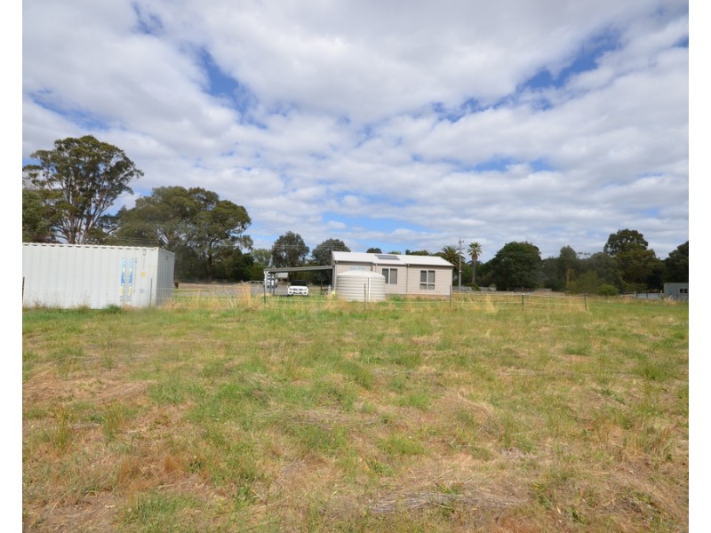 88 Green Street, Elmhurst VIC 3469