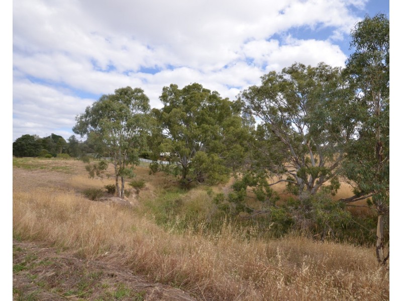 88 Green Street, Elmhurst VIC 3469