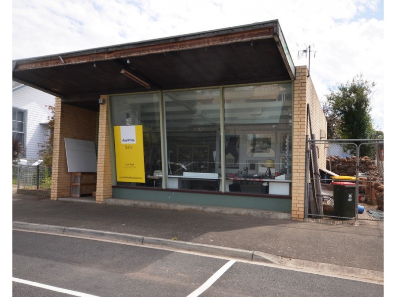 28 Montgomery Street, Skipton VIC 3361