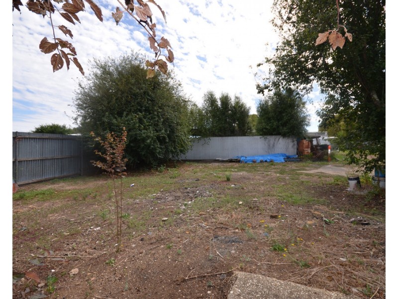 28 Montgomery Street, Skipton VIC 3361