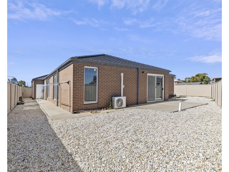 18 Maestro Court, Delacombe VIC 3356