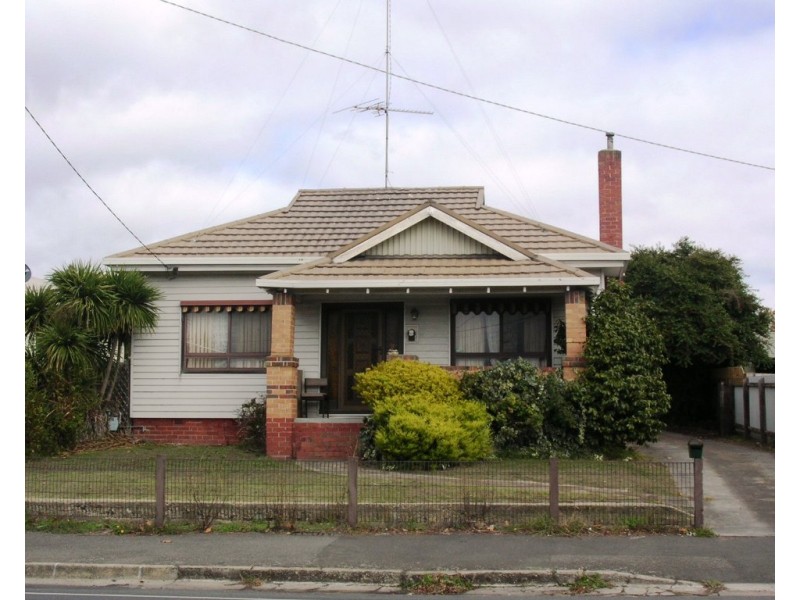 208 Main Road, Golden Point VIC 3350