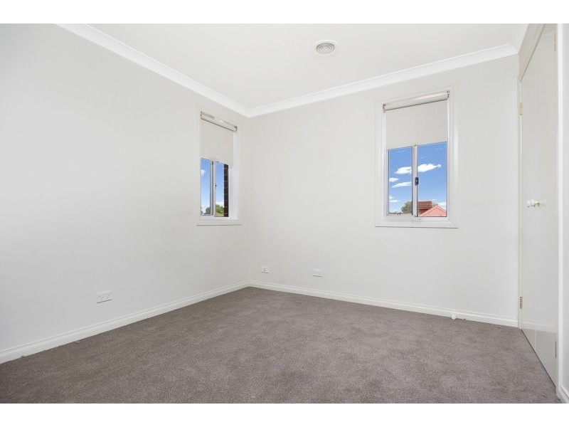 1 Bentley Place, Ballarat East VIC 3350