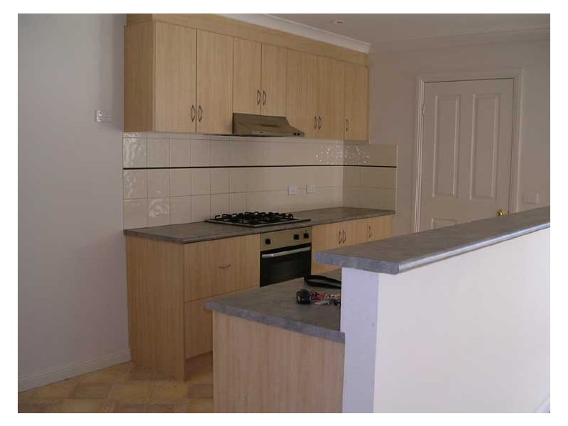 31 Stirling Drive, Lake Gardens VIC 3355