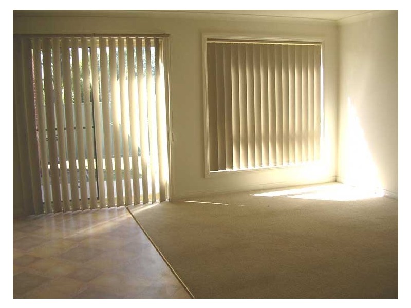 31 Stirling Drive, Lake Gardens VIC 3355